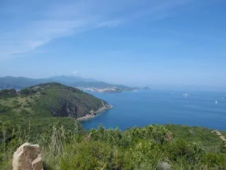 Natura Casa A فيلة Rio dellʼElba